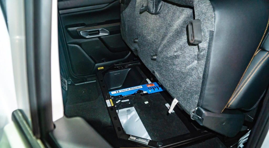 Ghế Trượt Điện GO SAFE (Hàng 2) – Giải Pháp Nâng Tầm Tiện Nghi Cho Ford Ranger và Ford Raptor