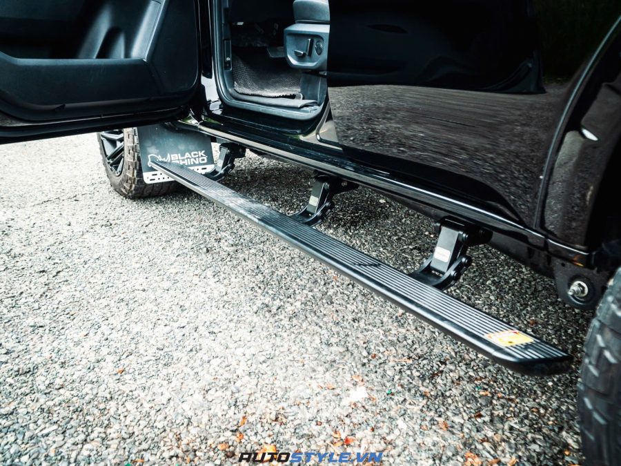 Be Buoc Dien Tu Dong Co Den Led Cho Ford Everest – Gia 205 Tr 3