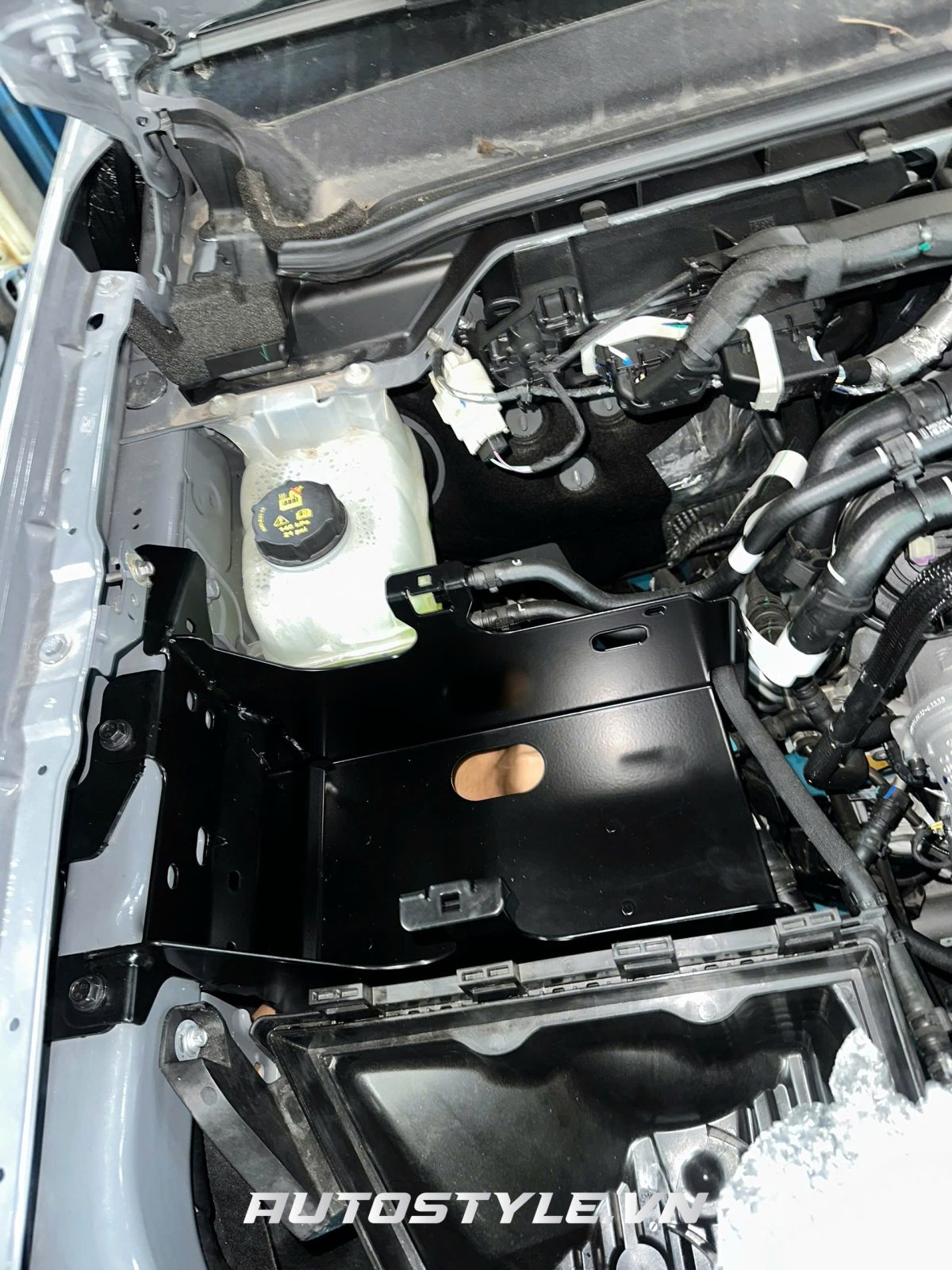 Cụm Chi Tiết Lắp Bình Ắc Quy Phụ Cho Xe Ford – Giá Chỉ 21Tr5 - Hình ảnh 4