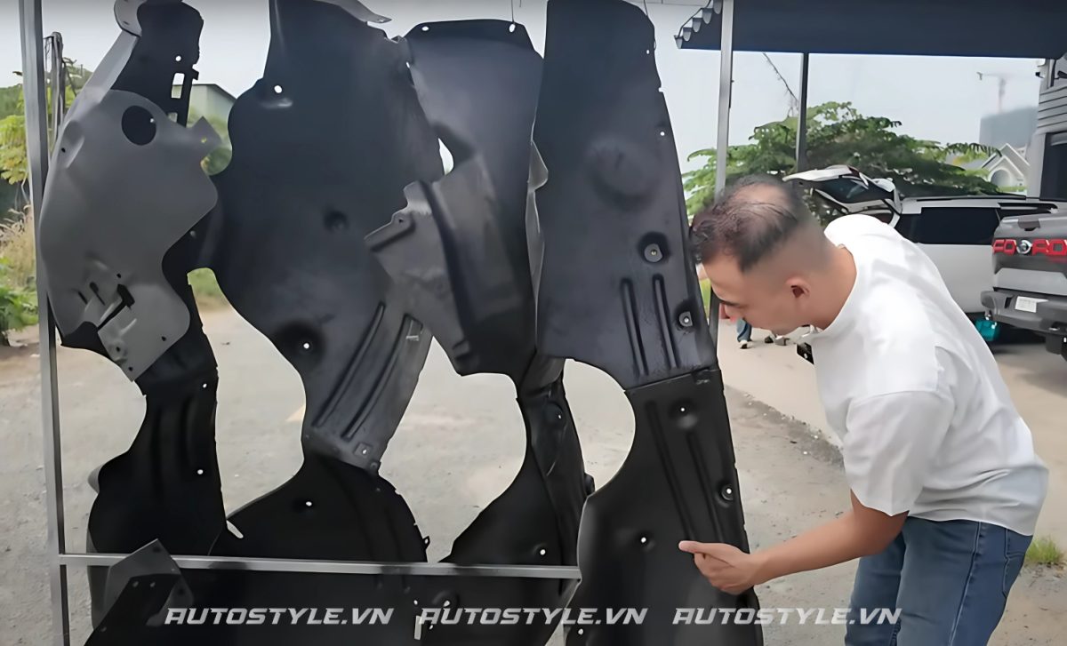 Hóa Nhựa Lòng Vè 4 Bánh – Giải Pháp Bảo Vệ Xe Hiệu Quả (1)