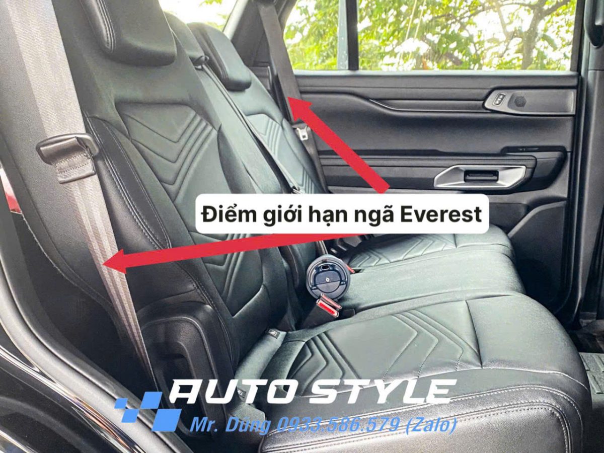 Ngã Lưng Ghế Hàng 2 Chỉnh Điện Cho Xe Everest (2)