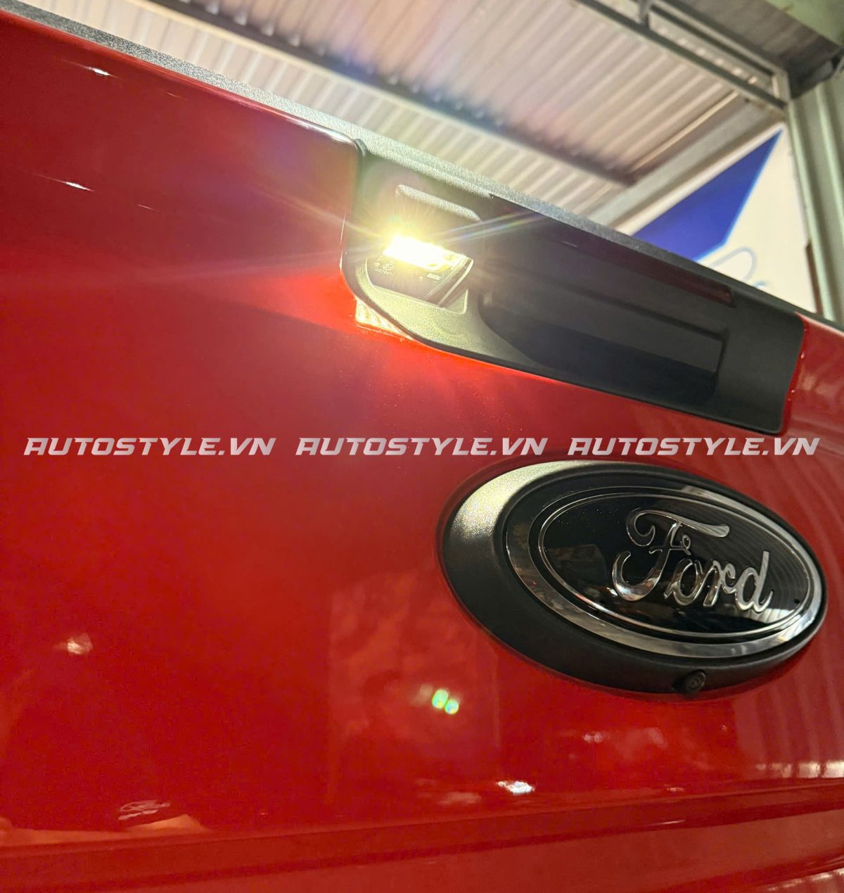 Tay mở bửng Xe Ford Có Đèn  - Giá Chỉ 3Tr8 Tại Auto Style - Hình ảnh 4