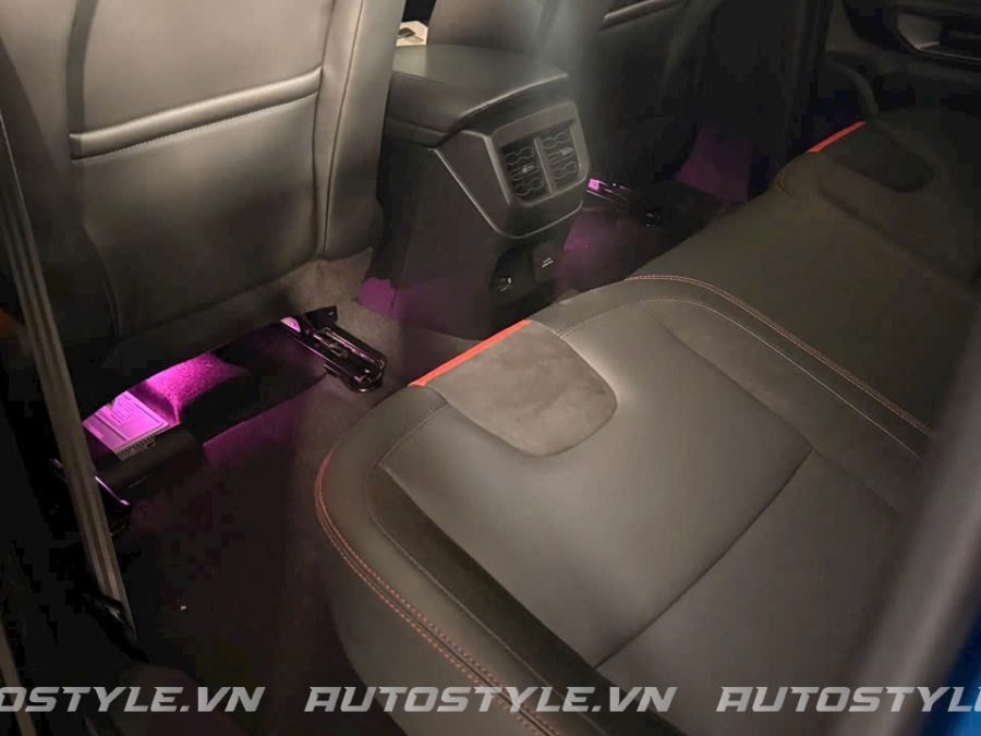 Đèn Led Nội Thất Ford Everest 64 Hệ Màu