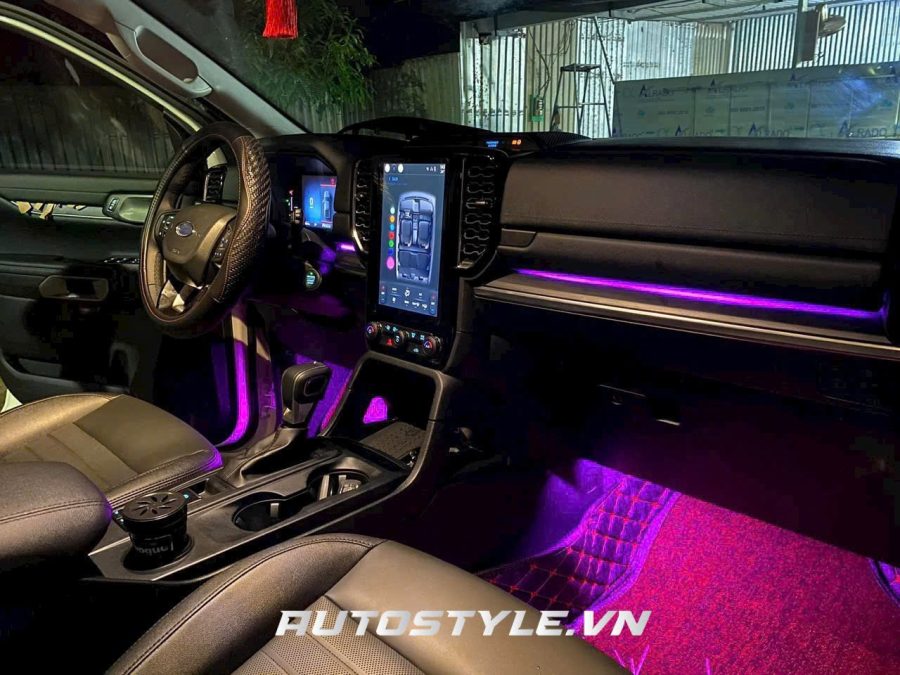 Đèn Led Nội Thất Ford Everest 64 Hệ Màu