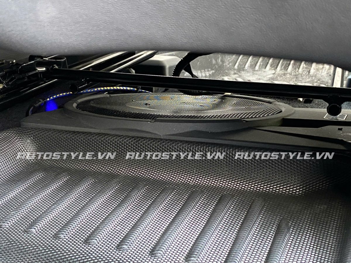 Sub Điện Helix U10A Cho Xe Ford Raptor - Trải Nghiệm Bass Sâu Đậm Chất