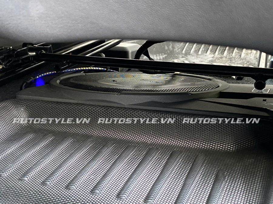Sub Điện Helix U10A Cho Xe Ford Raptor - Trải Nghiệm Bass Sâu Đậm Chất