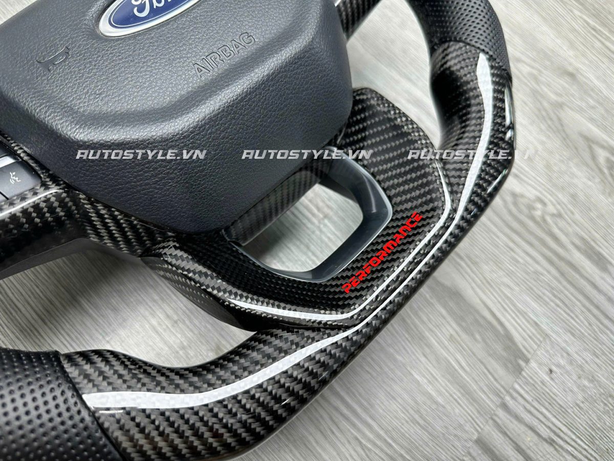 Vô Lăng D-Cut Carbon Fiber Cho Xe Ford