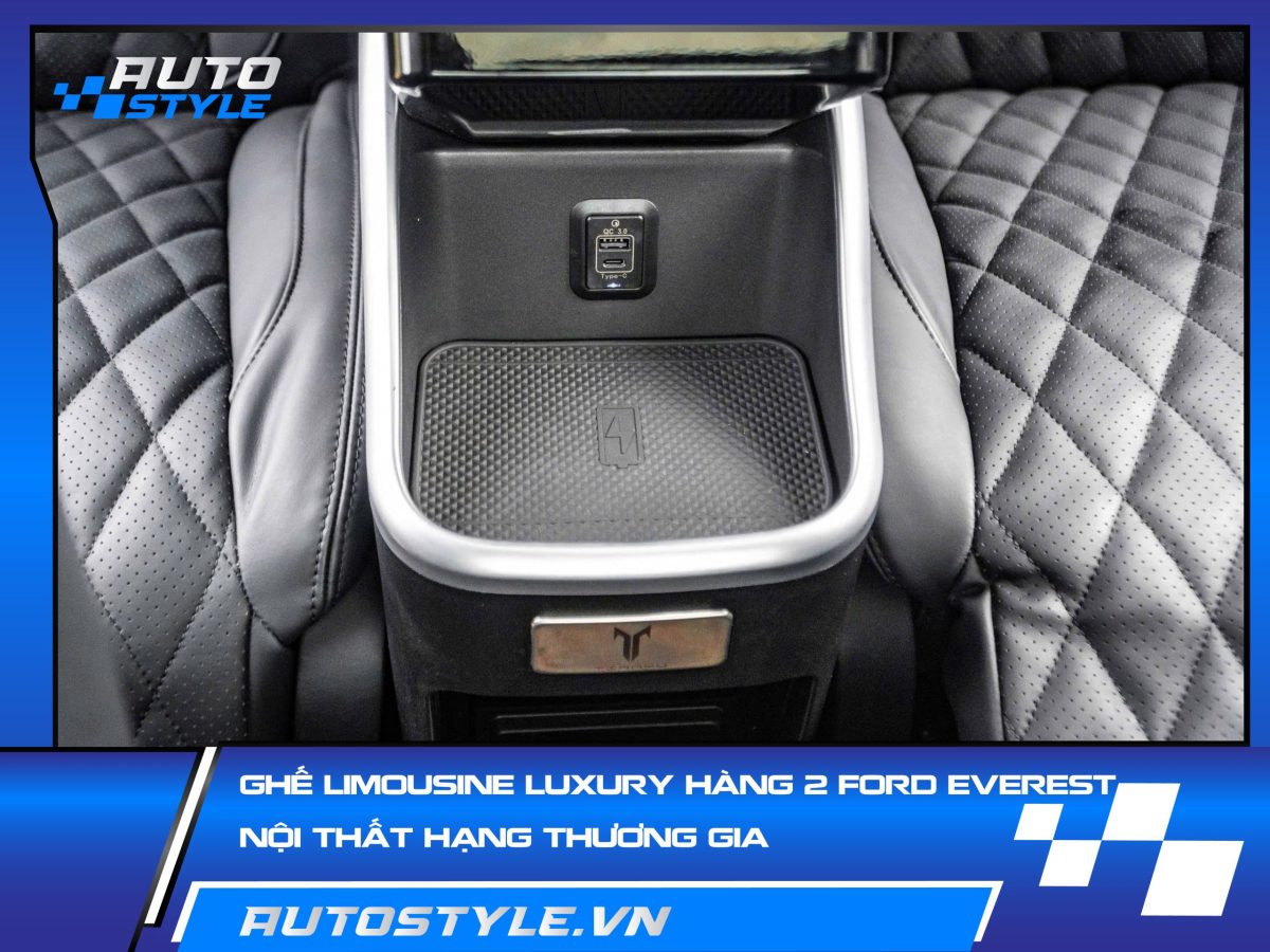 Độ Ghế Limousine Luxury Xe Ford Everest– Nội Thất Hạng Thương Gia