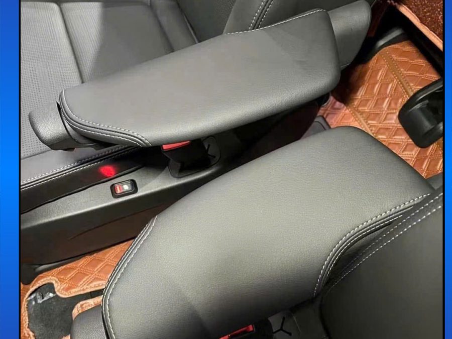 Độ Ghế VIP Hàng 2 Xe Ford Everest – Trải Nghiệm VIP Trong Tầm Tay