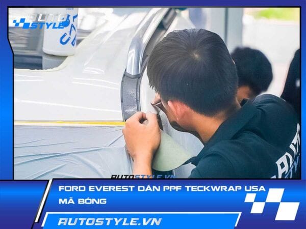 Ford Everest Dán PPF Teckwrap USA Mã Bóng