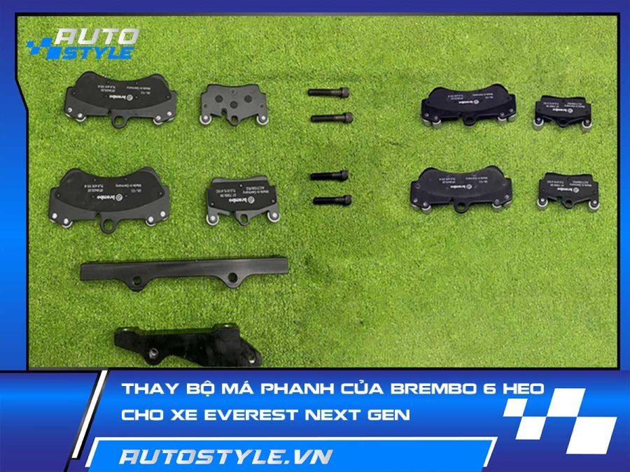 Thay bộ má phanh Của Brembo 6 heo Cho Xe Everest Next Gen