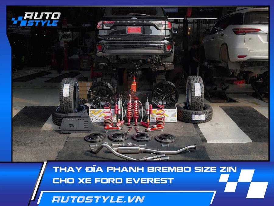 Thay đĩa phanh Brembo size zin cho xe Ford Everest