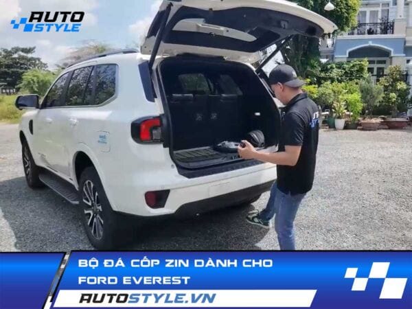 Bộ Đá Cốp Dành Cho Ford Everest