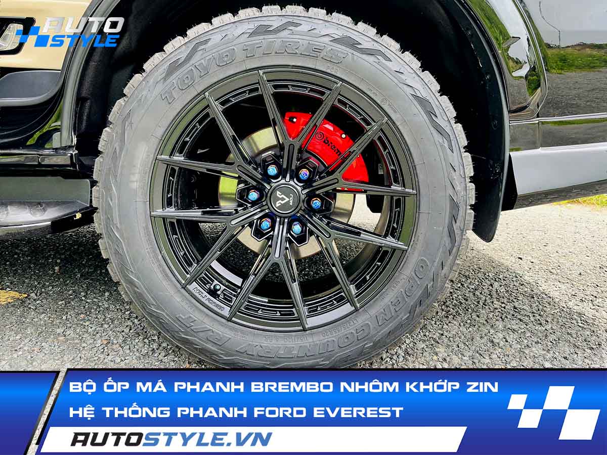 Bộ Ốp Má Phanh Brembo Nhôm Khớp Zin Hệ Thống Phanh Ford Everest