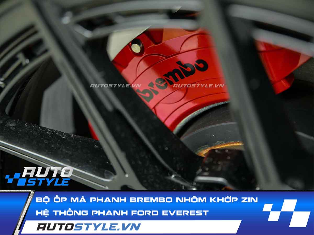 Bộ Ốp Má Phanh Brembo Nhôm Khớp Zin Hệ Thống Phanh Ford Everest