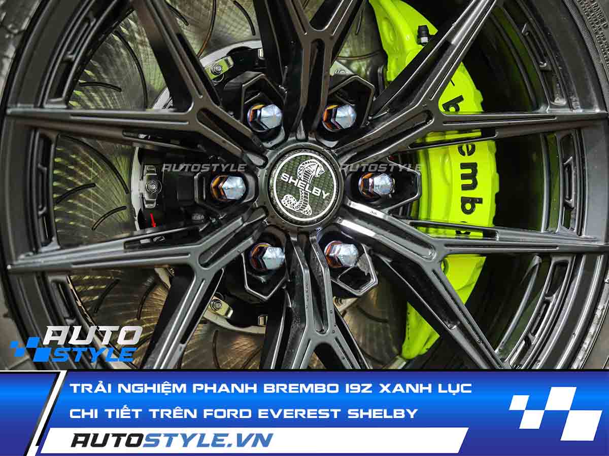 Trải Nghiệm Bộ Phanh Brembo 19Z Xanh Lục Trên Ford Everest Shelby