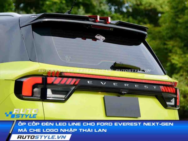 Ốp Cốp Đèn LED Line Cho Ford Everest Next-Gen Mã Che Logo Nhập Thái Lan