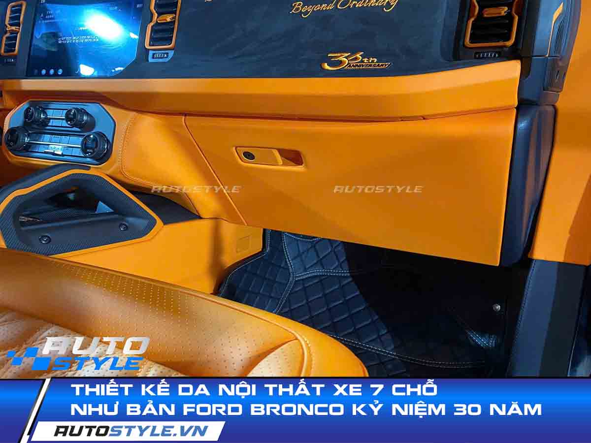 Thiết kế da nội thất xe 7 chỗ như bản Ford Bronco kỷ niệm 30 năm