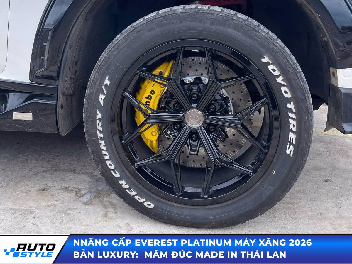 Nâng Cấp Everest Platinum Máy Xăng 2026 Thành Bản LUXURY