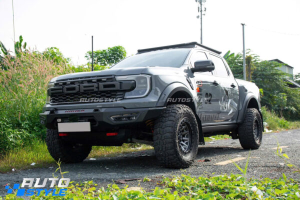 Ăng Ten Định Vị Đầu Xe Thân Carbon Chân Lò Xo: Vì Sao Dân Bán Tải, SUV Ưa Chuộng?