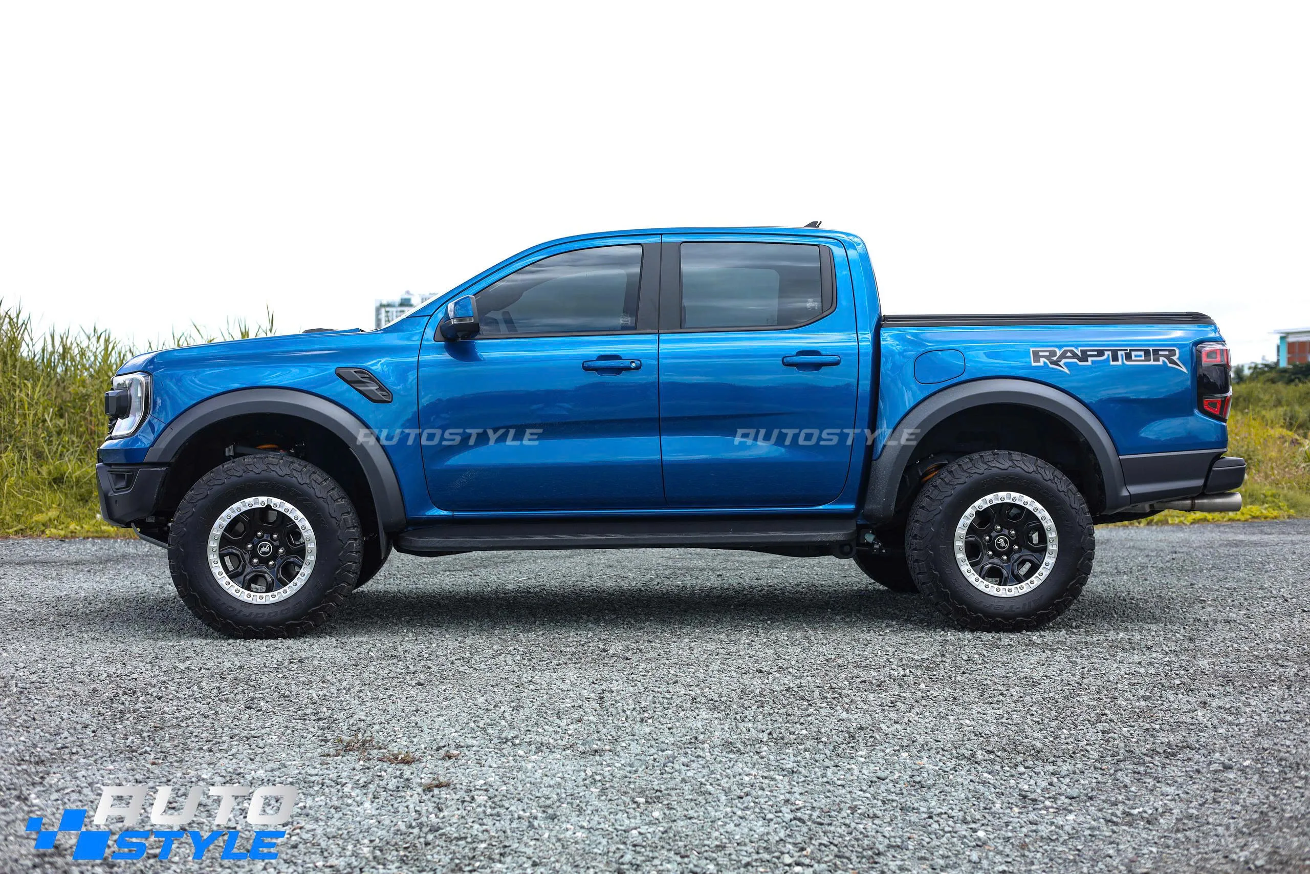 Ford Raptor 3.0 V6 Với 7 Option Nâng Cấp Cho Người Mới Nhập Môn Off-Road
