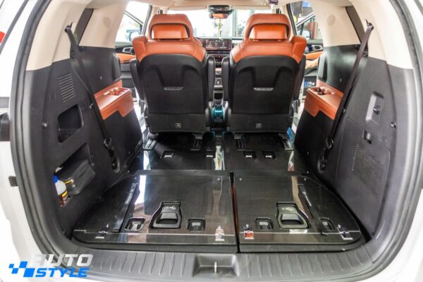 Sàn Carbon Fiber Kia Carnival Nguyên Tấm: Hết Cảnh Sàn Nỉ Ẩm Mốc, Bốc Mùi – Lau Sạch Trong 30 Giây